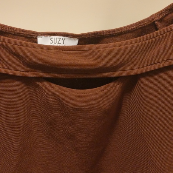 Brown Long Sleeves Top 🇨🇦 - Picture 2 of 3